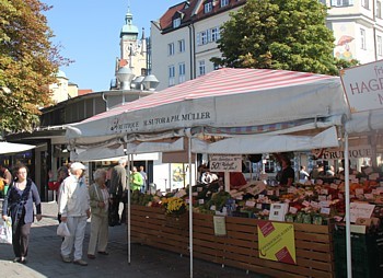 Le Marché des Victuailles est l'un des plus vieux et des plus animés de la ville.