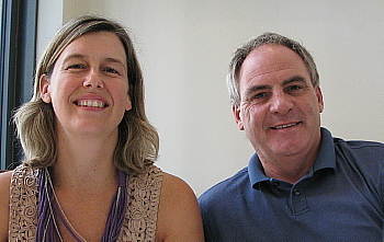 Marie-Josée Carrière, superviseure marketing et Guy Marchand, superviseur ventes du Groupe de Voyages Sunwing au Québec et à Ottawa Marie-Josée Carrière, superviseure marketing et Guy Marchand, superviseur ventes du Groupe de Voyages Sunwing au Québec et à Ottawa