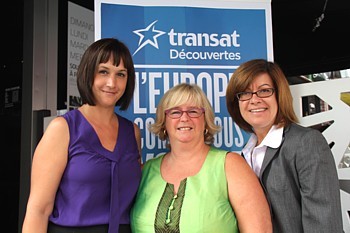 Julie Sareault, adjointe aux ventes; Manon Doucet, directrice des ventes, et Susie Deveault, directrice générale de Transat Découvertes. Julie Sareault, adjointe aux ventes; Manon Doucet, directrice des ventes, et Susie Deveault, directrice générale de Transat Découvertes.