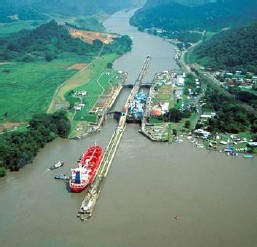Panama dit oui à l’élargissement de son canal Panama dit oui à l’élargissement de son canal