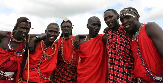 Dans le Masai Mara, plusieurs villages Masais accueillent volontiers les visiteurs.