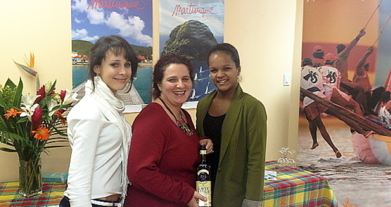 Anne-Laure Ayechet et Marjorie Chartier d'Equinox Voyages 'autrement' en compagnie de  Jessica Marie, coordonnatrice marketing Amérique du Nord du Comité Martiniquais du Tourisme. Anne-Laure Ayechet et Marjorie Chartier d'Equinox Voyages 'autrement' en compagnie de  Jessica Marie, coordonnatrice marketing Amérique du Nord du Comité Martiniquais du Tourisme.