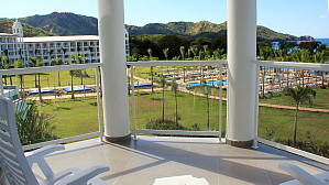 Balcon des suites junior dans les tourelles. Balcon des suites junior dans les tourelles.
