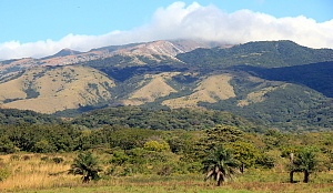La region de Guanacaste compte plusieurs volcans dont celui-ci,  El Rincon de la Vieja.