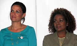 Stéphanie Balmir Villedrouin, ministre du Tourisme d'Haïti et Michaelle Jean envoyée spéciale de l'UNESCO pour Haïti Stéphanie Balmir Villedrouin, ministre du Tourisme d'Haïti et Michaelle Jean envoyée spéciale de l'UNESCO pour Haïti
