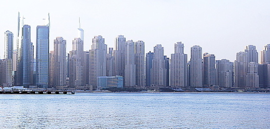 Dubai, aujourd'hui surnommée la " Manhattan du Moyen-Orient" ...