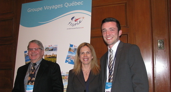 Jean Martel, dir. ventes agences; Victoria Klaus, chef produits et Laurent Plourde, directeur général de Groupe Voyages Québec Jean Martel, dir. ventes agences; Victoria Klaus, chef produits et Laurent Plourde, directeur général de Groupe Voyages Québec