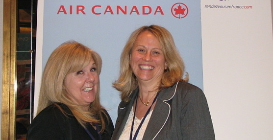 Lorraine Mercier, chef service commercial régional - Québec et Sabrina Steffensen chef de service développement / analyse produits de vente- voyages d'agrément d'Air Canada