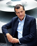 Henri Giscard d'Estaing PDG du Club Méditerranée Henri Giscard d'Estaing PDG du Club Méditerranée