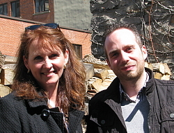 Nadine Droulans, chargée de communication et responsable du bureau de Wallonie-Bruxelles Tourisme au Québec et Benoît Malengreaux, chargé de communication de '' Musée et société en Wallonie ''.