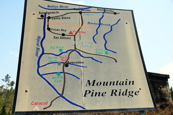 Dans le district de Cayo se côtoient la réserve de " Mountain Pine Ridge" et la forêt plus tropicale de Chiquibul Dans le district de Cayo se côtoient la réserve de " Mountain Pine Ridge" et la forêt plus tropicale de Chiquibul
