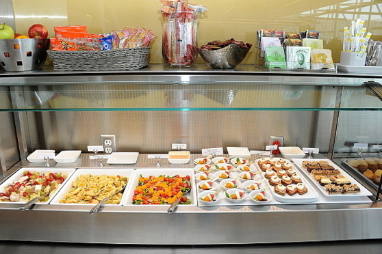 Nouvelle offre de restauration .  ( photo Air France) Nouvelle offre de restauration .  ( photo Air France)