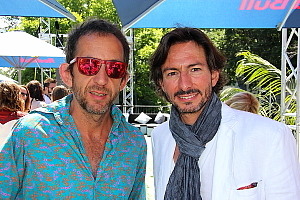 Fabien Pelous et le chanteur français Arthur H Fabien Pelous et le chanteur français Arthur H
