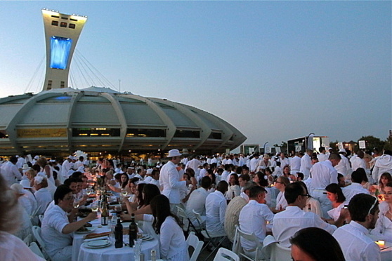 KLM au dîner en blanc KLM au dîner en blanc