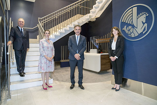 Philippe Rainville, Président des Aéroports de Montréal; Sophie Lagoutte, Consule Générale de France à Montréal; Henri de Peyrelongue, Directeur général adjoint Commercial Ventes Air France KLM et Catherine Guillemart-Dias, Vice-présidente et Directrice générale au Canada d'Air France - KLM