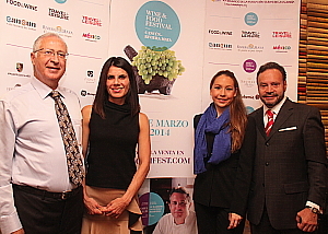 David Amar, Fondateur et directeur du festival, Fernanda Rosas, directrice adjointe CPTM,  Ana Rueda, directrice des ventes du Secrets The Vine Cancun et Manuel Montelongo, directeur du Conseil de promotion touristique du Mexique David Amar, Fondateur et directeur du festival, Fernanda Rosas, directrice adjointe CPTM,  Ana Rueda, directrice des ventes du Secrets The Vine Cancun et Manuel Montelongo, directeur du Conseil de promotion touristique du Mexique