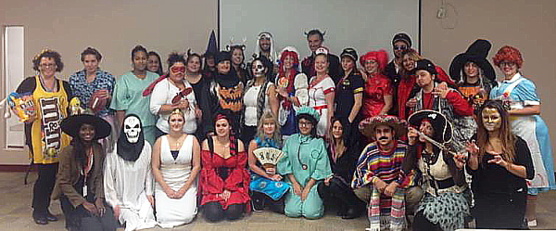 L'équipe de Vacances Sunwing célèbre l'Halloween  L'équipe de Vacances Sunwing célèbre l'Halloween