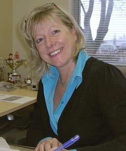 Sylvie Dubeau , attaché commercial Renault Eurodrive