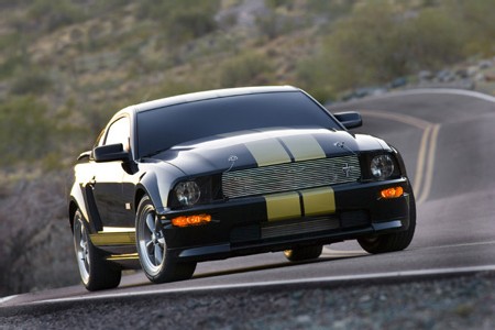 Hertz propose en location la légendaire Mustang Shelby GT en version décapotable