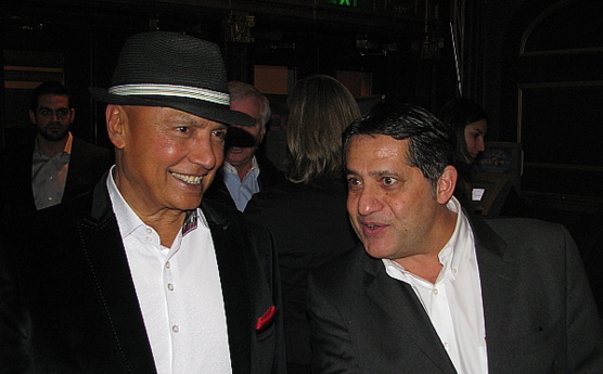 Colin Hunter et Sam Char, directeur exécutif de Groupe de Voyages Sunwing Colin Hunter et Sam Char, directeur exécutif de Groupe de Voyages Sunwing