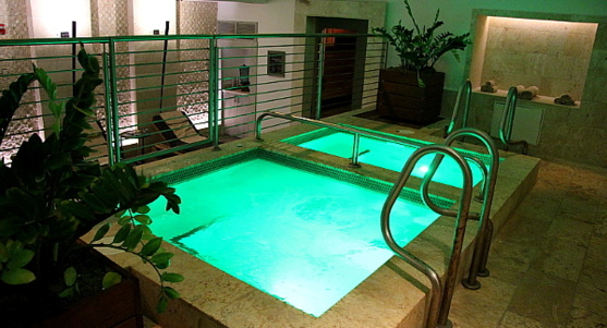 L'hôtel Eden Roc Miami Beach: changement de direction et rénovations (reportage) L'hôtel Eden Roc Miami Beach: changement de direction et rénovations (reportage)