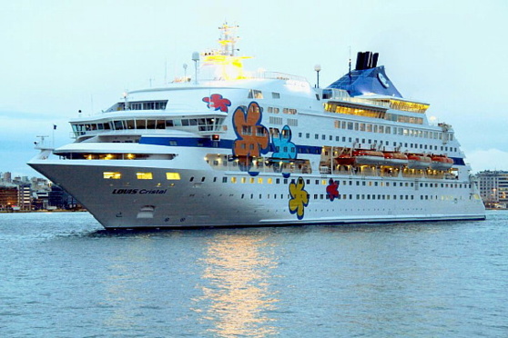Le MV Louis Cristal en route pour Cuba et la première saison de Cuba Cruise Le MV Louis Cristal en route pour Cuba et la première saison de Cuba Cruise