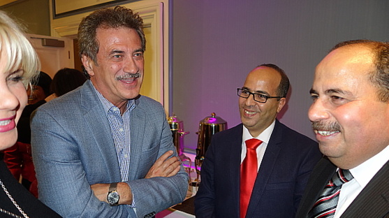Marc Ancuta président de Célébritours en conversation avec Issam Khereddine et Nehru Kelarbi, Consul de Tunisie. Marc Ancuta président de Célébritours en conversation avec Issam Khereddine et Nehru Kelarbi, Consul de Tunisie.