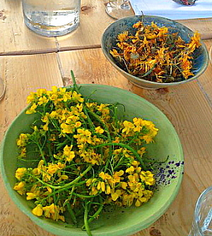 Au restaurant Vork & Mes, les fleurs sont présentes dans la majorité des plats