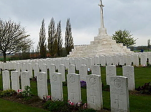 Le cimetière Tyne Cot à Passchendale abrite 12 000 morts dont 1011 Canadiens.