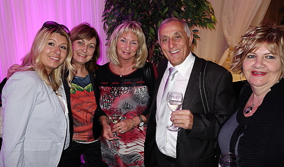 Voyages Cassis célèbre ses 25 ans et dévoile sa nouvelle brochure Voyages Cassis célèbre ses 25 ans et dévoile sa nouvelle brochure