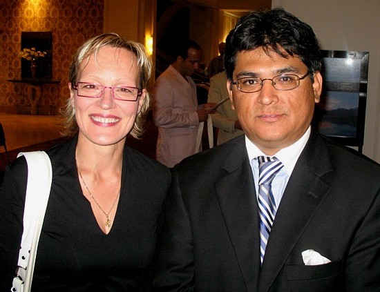 Isabelle Blanche Pinpin directrice produits FIT et Amérique du Sud deTours Chanteclerc et Miguel A. Gamarra , consul adjoint du Pérou à Montréal Isabelle Blanche Pinpin directrice produits FIT et Amérique du Sud deTours Chanteclerc et Miguel A. Gamarra , consul adjoint du Pérou à Montréal