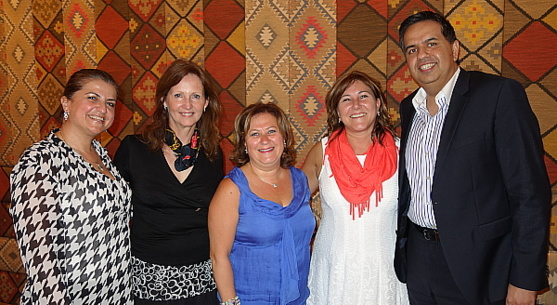 Farnaz Matamedi, conseillère en voyages senior , House of Travel / Maison de Voyages; Nadine Droulans, chargée de communication et responsable du bureau Wallonie-Bruxelles Tourisme au Québec; Gaby Naamani, directrice de comptes, Voyages Groupe Idéal; Debbie Legroulx, chef de service générale régionale – ventes passagers, Québec et Kit Sawhney, président de Cortravco. Farnaz Matamedi, conseillère en voyages senior , House of Travel / Maison de Voyages; Nadine Droulans, chargée de communication et responsable du bureau Wallonie-Bruxelles Tourisme au Québec; Gaby Naamani, directrice de comptes, Voyages Groupe Idéal; Debbie Legroulx, chef de service générale régionale – ventes passagers, Québec et Kit Sawhney, président de Cortravco.