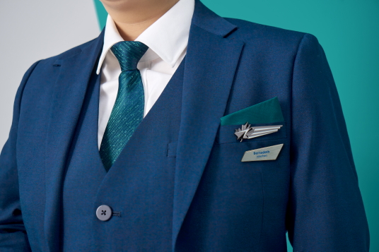 WestJet lance des uniformes inclusifs pour le genre et le corps en première ligne