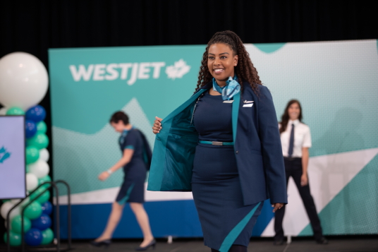 WestJet lance des uniformes inclusifs pour le genre et le corps en première ligne WestJet lance des uniformes inclusifs pour le genre et le corps en première ligne