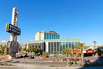 Démolition du New Frontier Hotel de Las Vegas