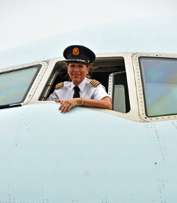 Air Canada et CAE s'unissent pour promouvoir la diversité dans l'aviation en doublant le nombre de bourses Commandante-Judy-Cameron en 2023