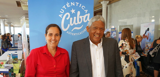Vivian Fernandez et Omar Laguardia Companioni du Bureau de Tourisme de Cuba Vivian Fernandez et Omar Laguardia Companioni du Bureau de Tourisme de Cuba