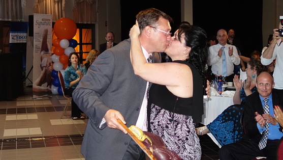 Sylvain Lastère et sa conjointe Isabelle Côté Sylvain Lastère et sa conjointe Isabelle Côté