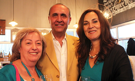 Marcelle Sukarieh, Camilio Massabini (Voyages Etoile du Levant) et Patricia Aguilar (Canandes)