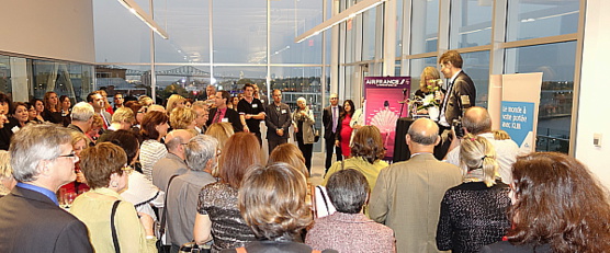 Tout juste introduit aux partenaires de l'industrie, le nouveau patron d'Air France/KLM Canada présente ses excuses au nom du transporteur. Tout juste introduit aux partenaires de l'industrie, le nouveau patron d'Air France/KLM Canada présente ses excuses au nom du transporteur.