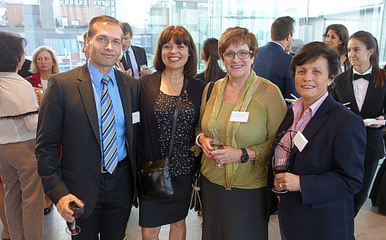 Tout juste introduit aux partenaires de l'industrie, le nouveau patron d'Air France/KLM Canada présente ses excuses au nom du transporteur. Tout juste introduit aux partenaires de l'industrie, le nouveau patron d'Air France/KLM Canada présente ses excuses au nom du transporteur.