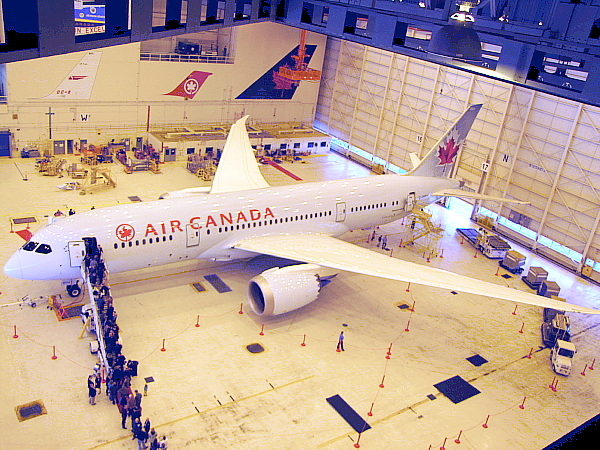 Air Canada présente le Boeing 787 Dreamliner au marché québécois 
