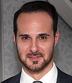 Steven Tuzzolino, directeur des ventes pour le Canada. Steven Tuzzolino, directeur des ventes pour le Canada.