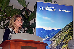 Louise Fecteau directrice commercialisation de Transat Tours Canada au Québec Louise Fecteau directrice commercialisation de Transat Tours Canada au Québec