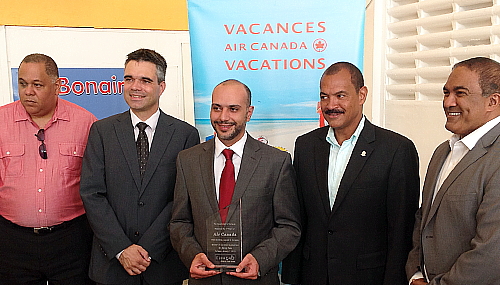 Vacances Air Canada a effectué son vol inaugural Montréal - Curaçao Vacances Air Canada a effectué son vol inaugural Montréal - Curaçao