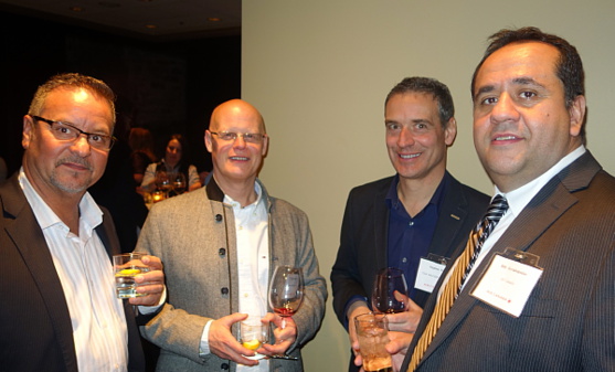 Alain Look de Club Med; Craig Kijjek de Travelbrands, Stephan Drouin de Club Med et Billy Kyriakopoulos d'Air Canada. Alain Look de Club Med; Craig Kijjek de Travelbrands, Stephan Drouin de Club Med et Billy Kyriakopoulos d'Air Canada.