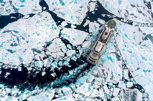 ©Studio PONANT – Ophélie Bleunven-La promesse d'être seul aux confins du monde. PONANT ouvre les ventes à bord du Commandant Charcot en mer de Baffin pour l'été 2025. Avec un premier départ dès le 6 mars, avant tout autre navire, PONANT cultive son esprit pionnier. Treize départs et sept itinéraires, dont deux inédits, pour explorer le Grand Nord.