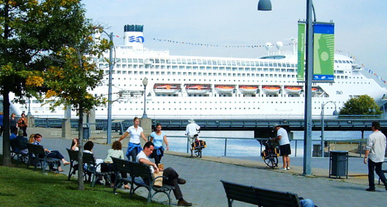 Une saison des croisières exceptionnelle en vue : Plus de 90 000 passagers et membres d'équipage attendus à Montréal en 2015