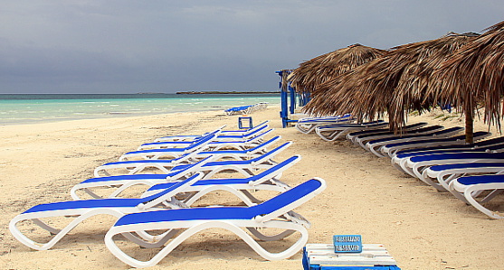 La plage Pilar, classée parmi les plus belles de l'archipel, possède notamment les plus hautes dunes de sable à Cuba.