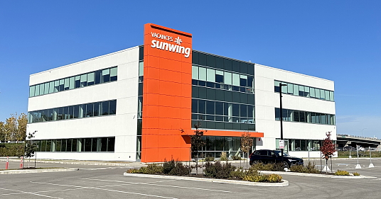 Le siège social de Vacances Sunwing à Laval